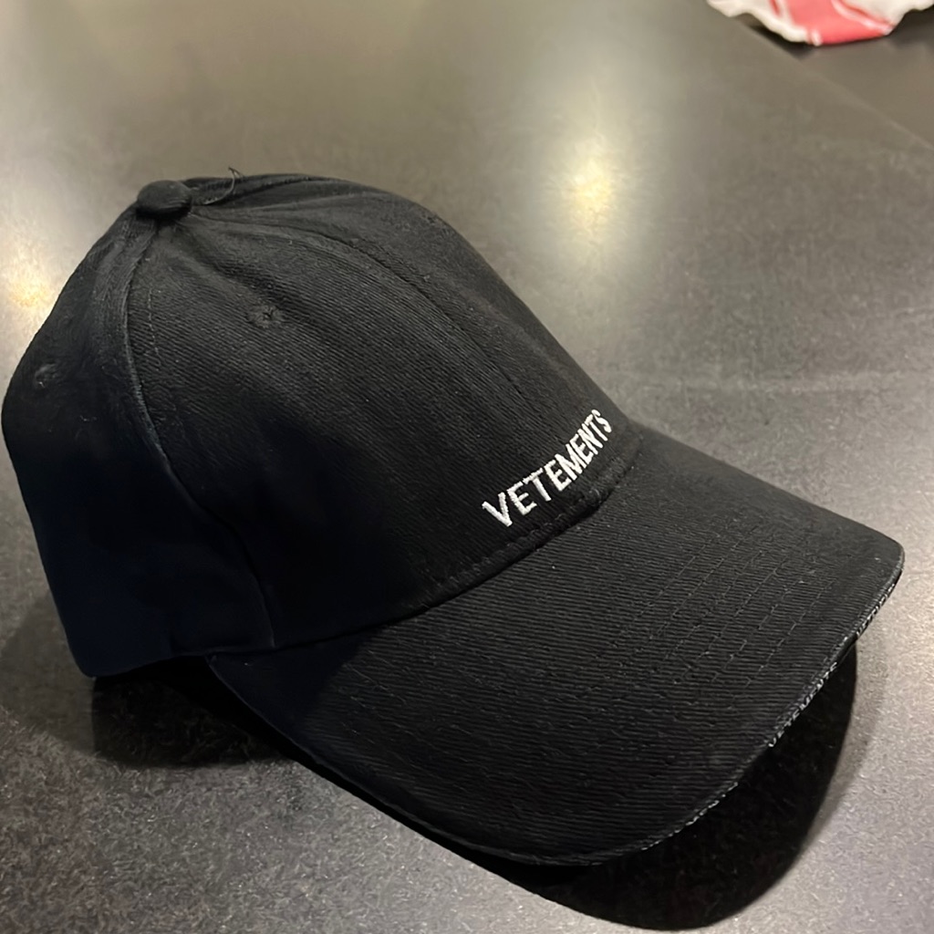 Vtement Cap